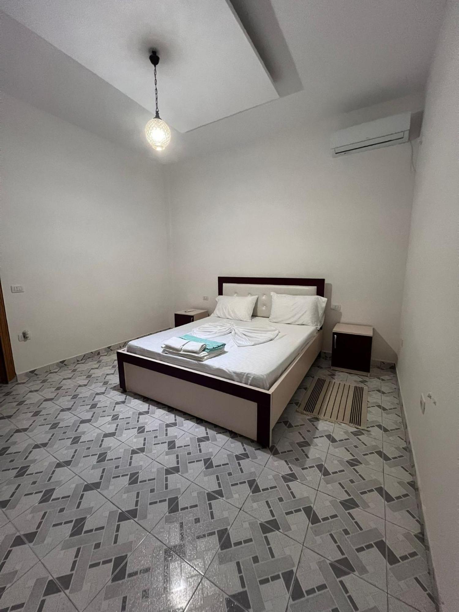 Hostel Internacional Grilë Екстериор снимка