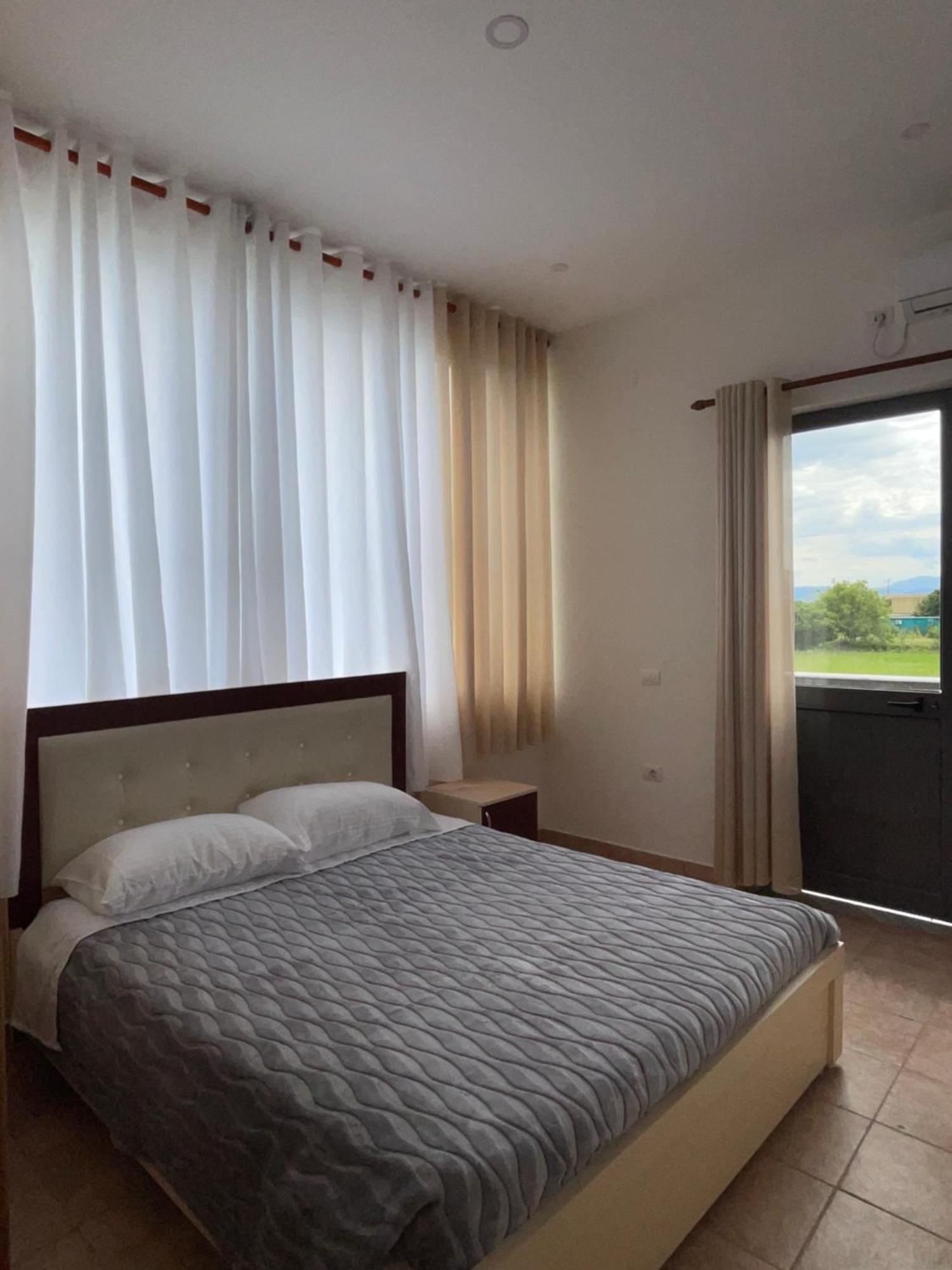 Hostel Internacional Grilë Екстериор снимка